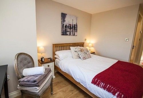 ريدهيل Accommodation Bristol Airport المظهر الخارجي الصورة