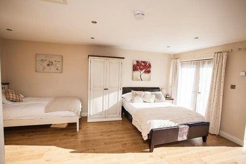 ريدهيل Accommodation Bristol Airport المظهر الخارجي الصورة