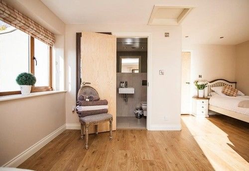 ريدهيل Accommodation Bristol Airport المظهر الخارجي الصورة