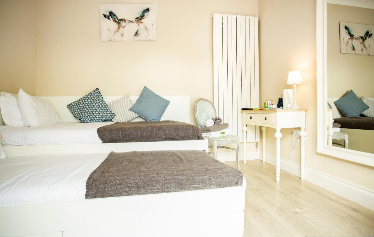 ريدهيل Accommodation Bristol Airport المظهر الخارجي الصورة