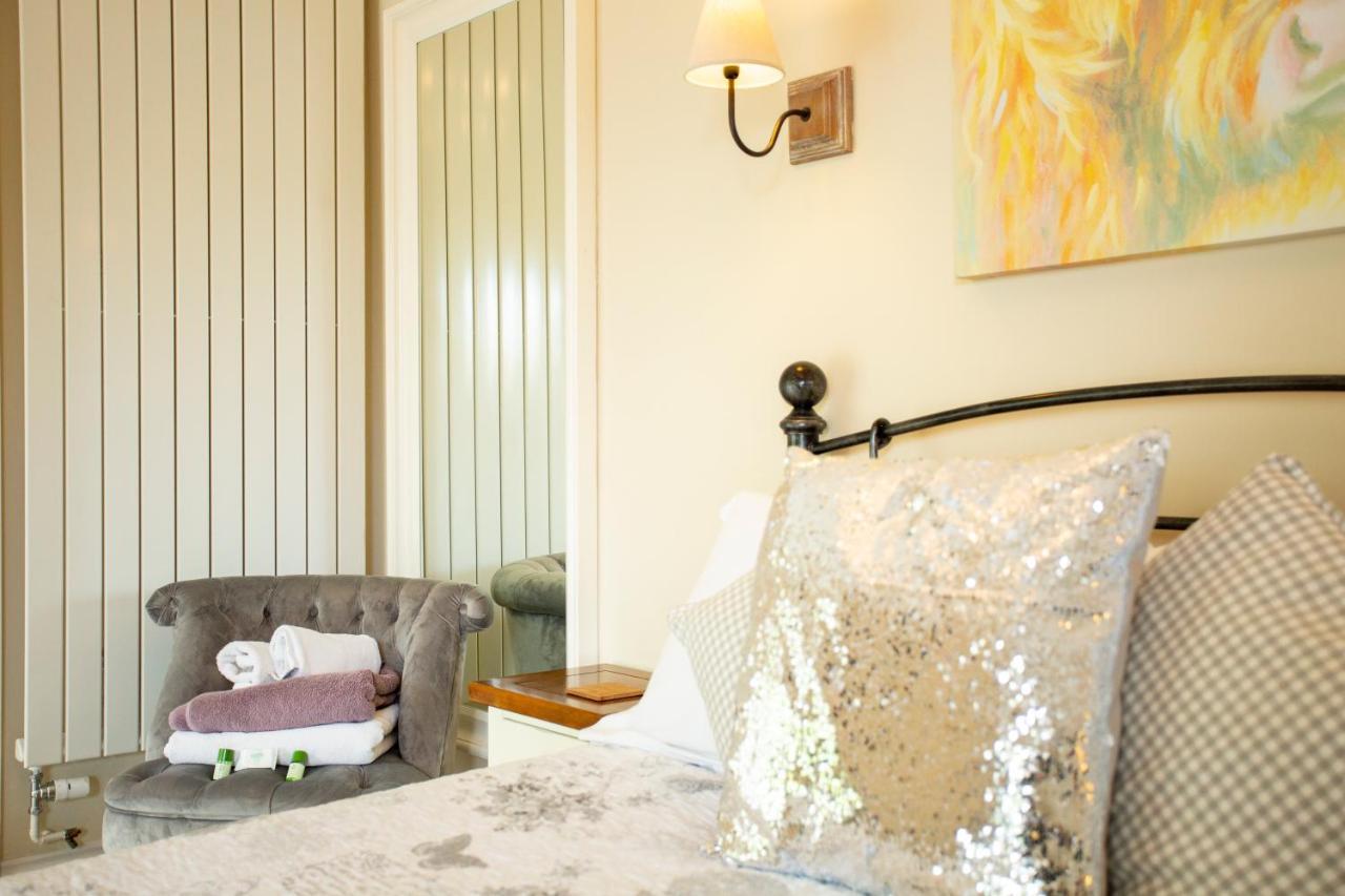 ريدهيل Accommodation Bristol Airport المظهر الخارجي الصورة